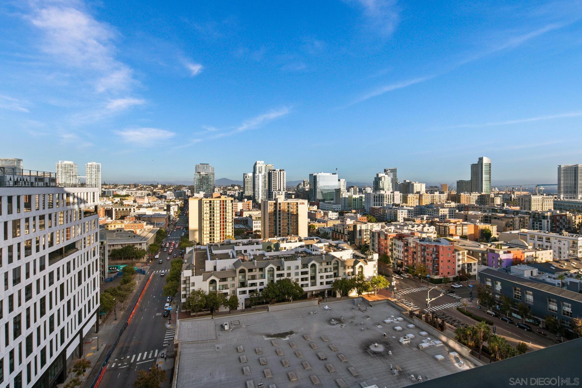 Detail Gallery Image 24 of 47 For 645  Front St  1703, San Diego,  CA 92101 - 2 Beds | 2/1 Baths