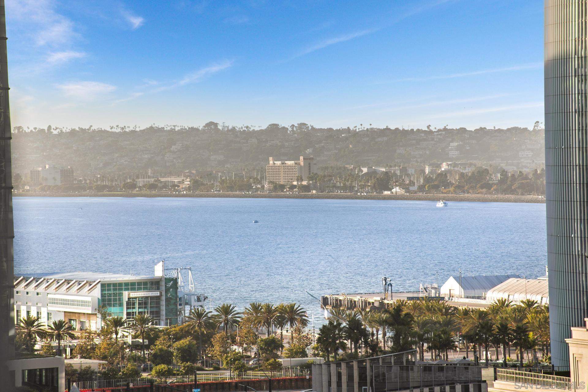 Detail Gallery Image 27 of 47 For 645  Front St  1703, San Diego,  CA 92101 - 2 Beds | 2/1 Baths