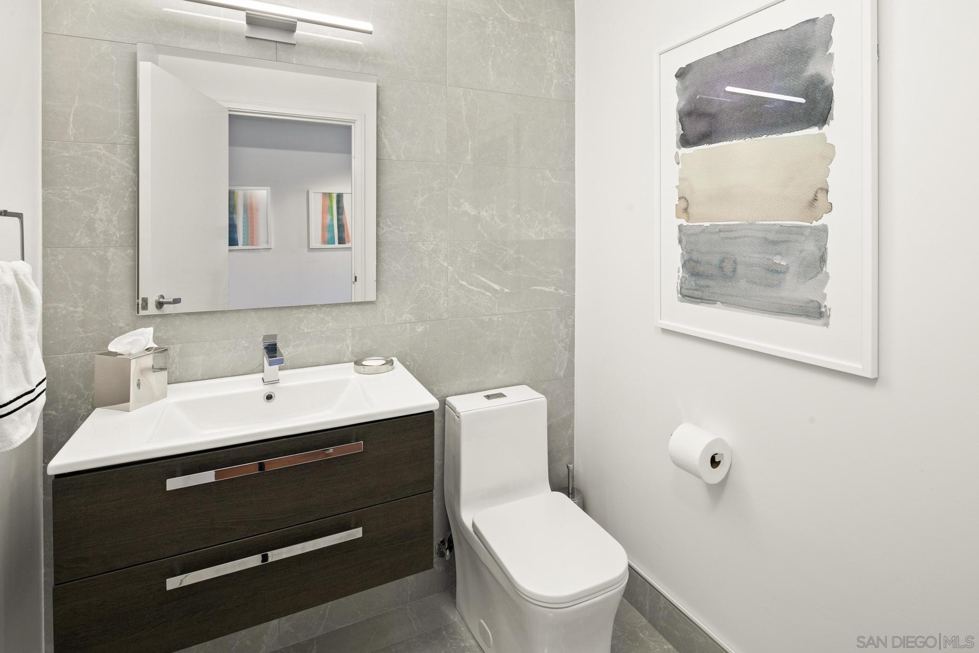 Detail Gallery Image 29 of 47 For 645  Front St  1703, San Diego,  CA 92101 - 2 Beds | 2/1 Baths