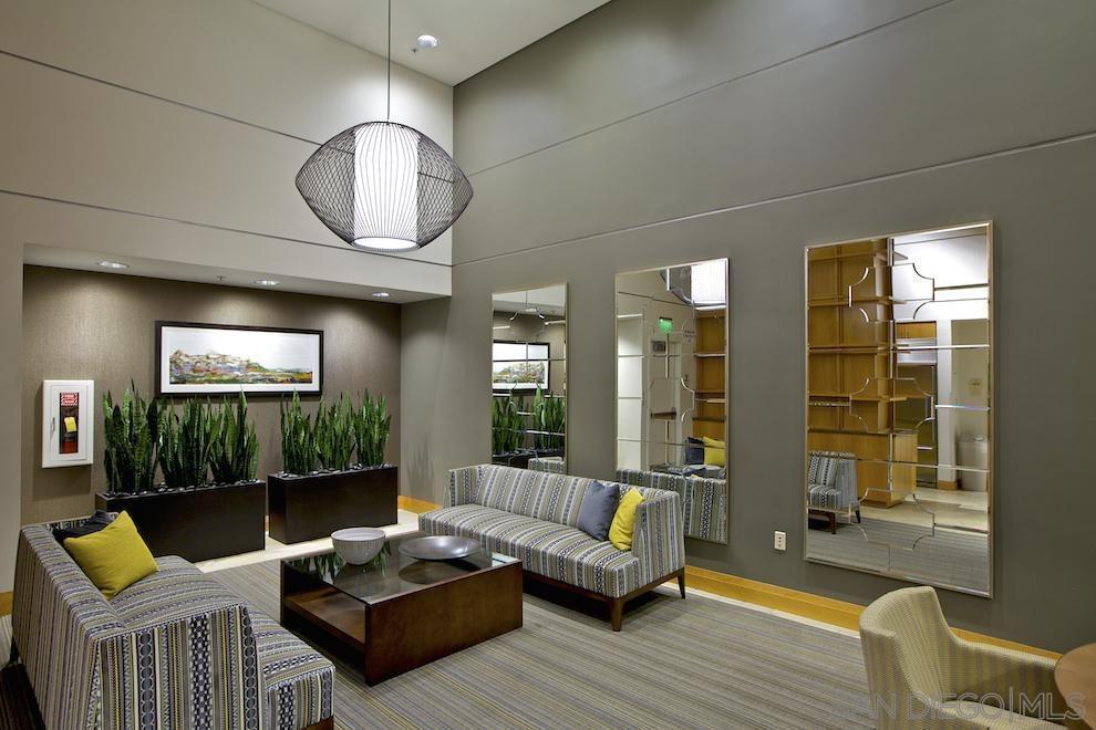 Detail Gallery Image 35 of 47 For 645  Front St  1703, San Diego,  CA 92101 - 2 Beds | 2/1 Baths