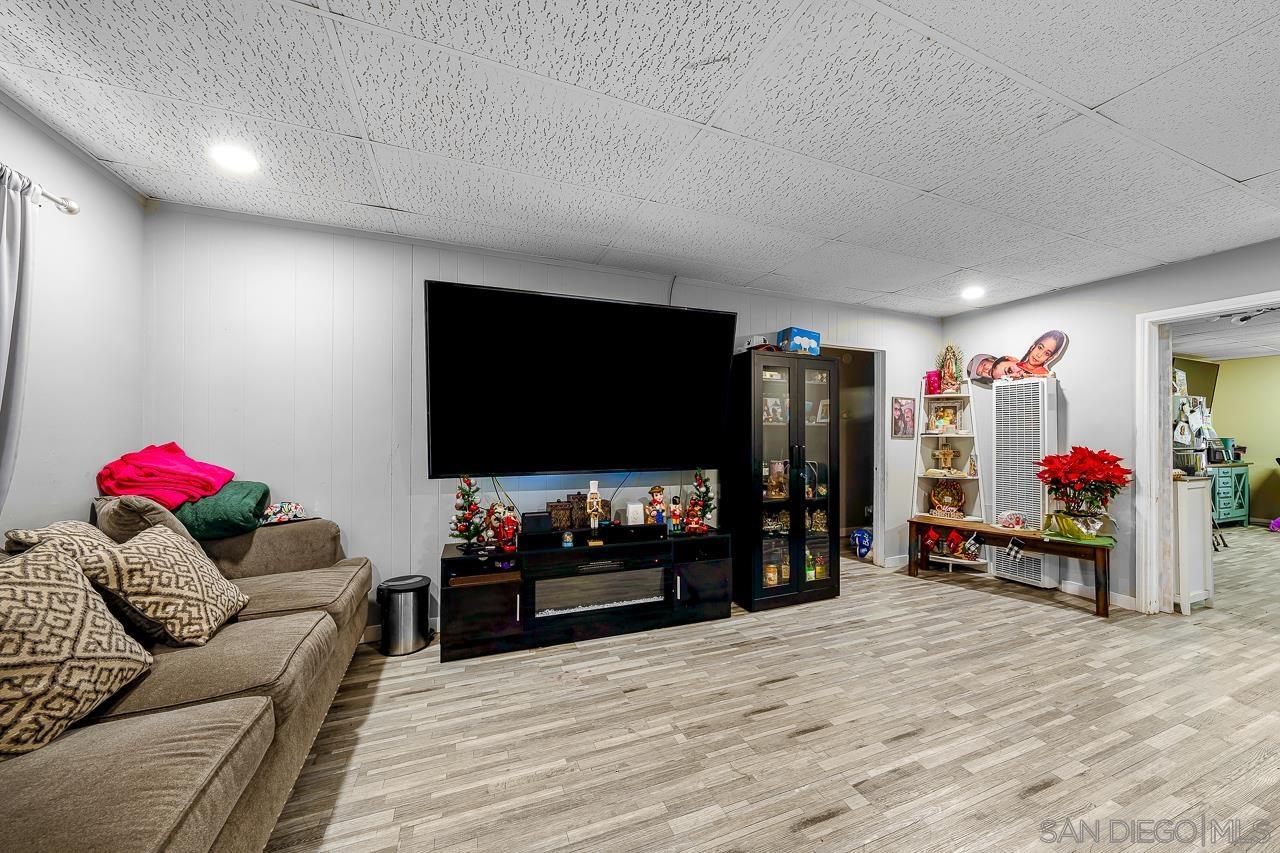 Detail Gallery Image 12 of 36 For 225  Landis Ave, Chula Vista,  CA 91910 - – Beds | – Baths