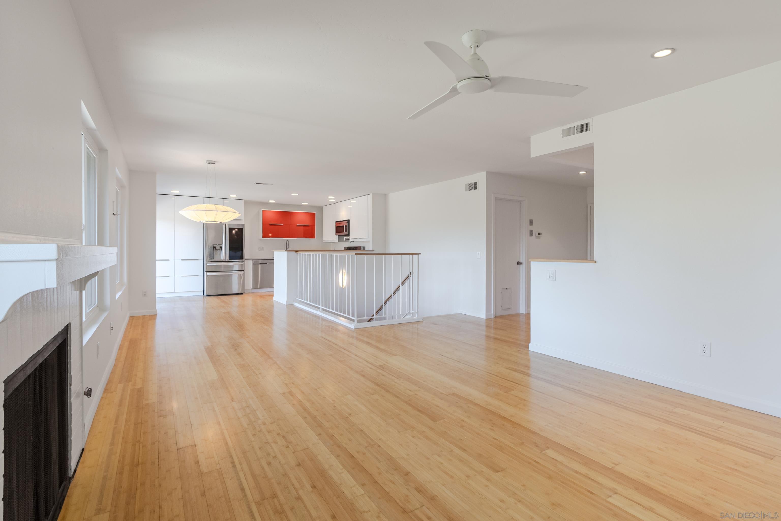 Detail Gallery Image 16 of 36 For 4454  Caminito Pedernal, San Diego,  CA 92117 - 3 Beds | 2 Baths