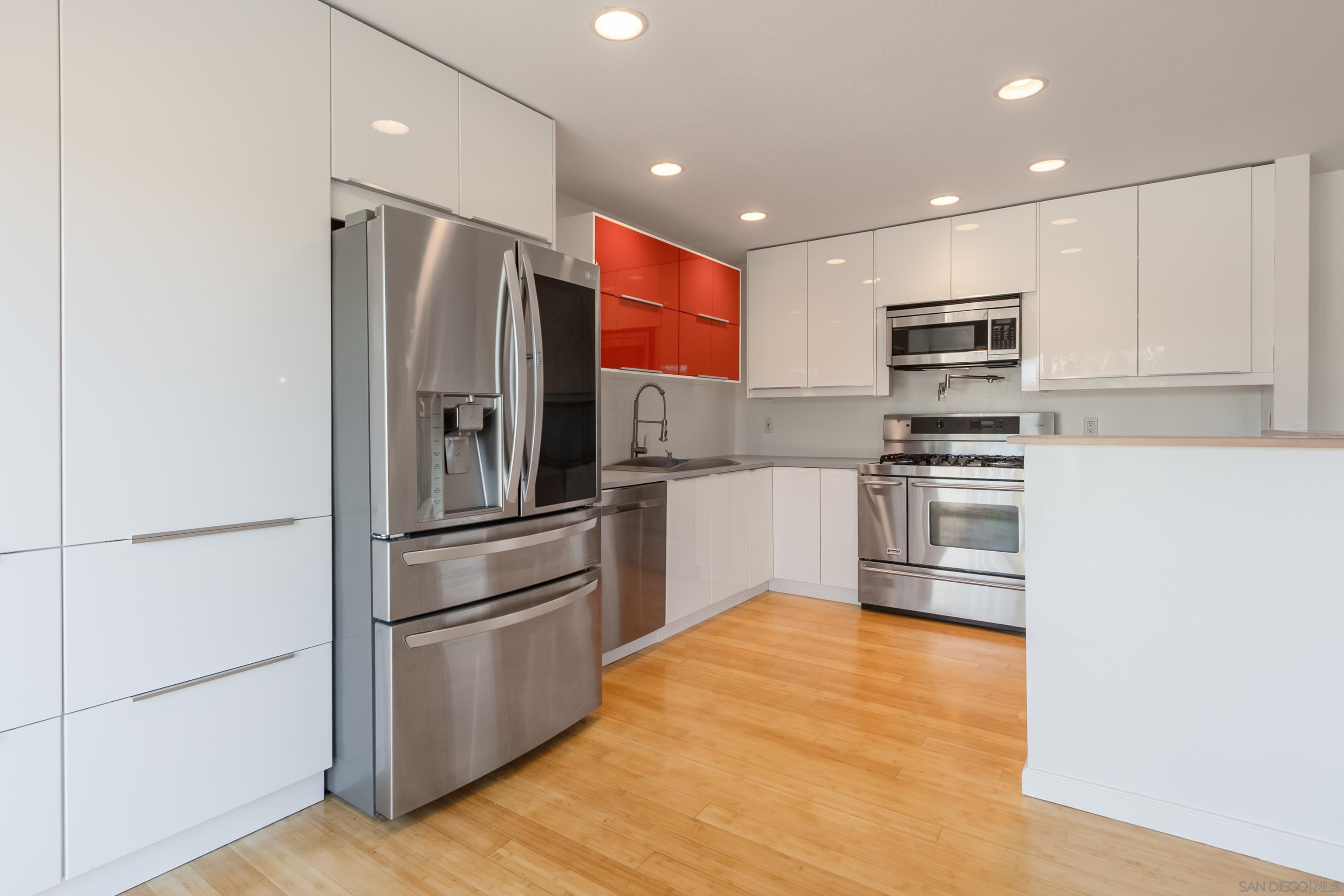 Detail Gallery Image 20 of 36 For 4454  Caminito Pedernal, San Diego,  CA 92117 - 3 Beds | 2 Baths