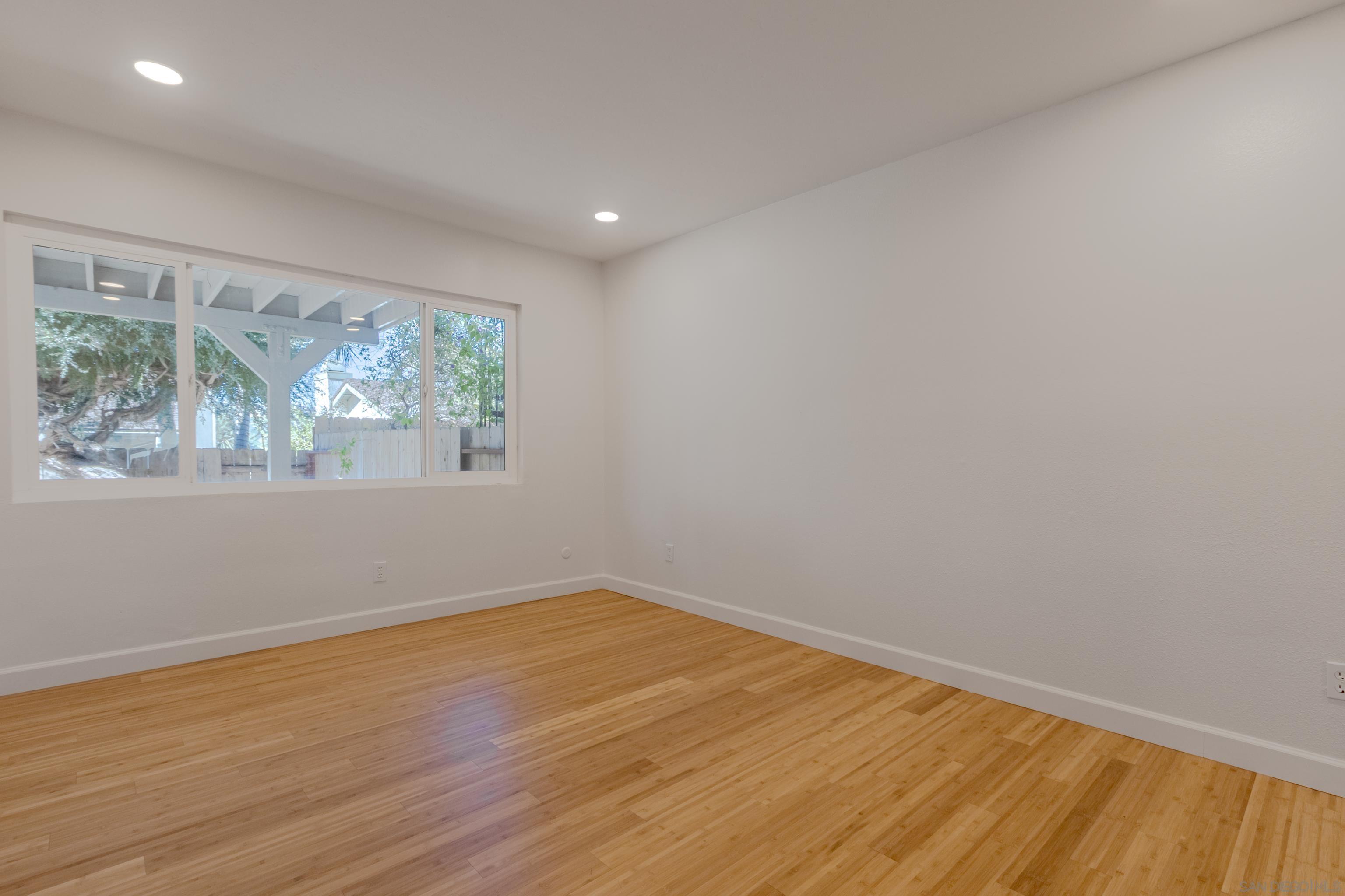 Detail Gallery Image 32 of 36 For 4454  Caminito Pedernal, San Diego,  CA 92117 - 3 Beds | 2 Baths