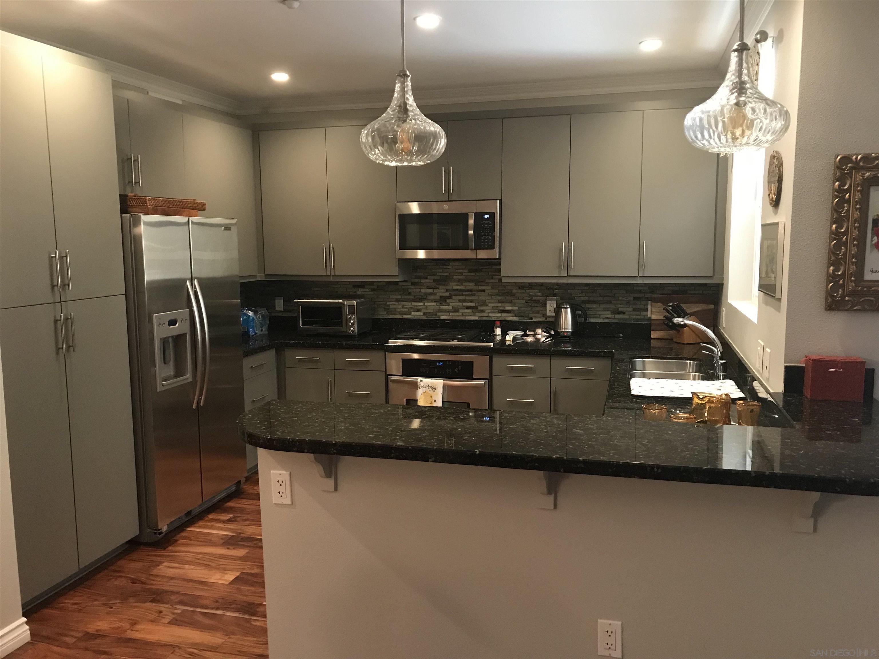 Front Image Thumbnail for SD2601167