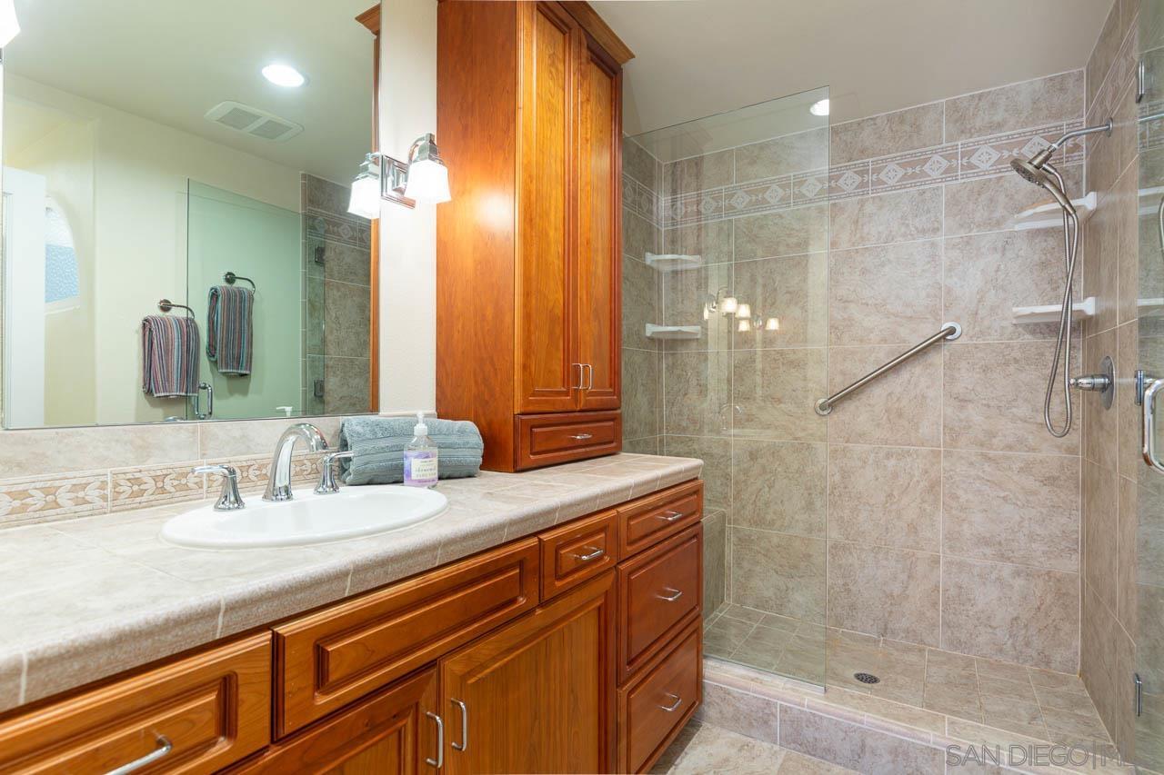 Detail Gallery Image 19 of 31 For 1230  Wren Gln, Escondido,  CA 92026 - 2 Beds | 2/1 Baths