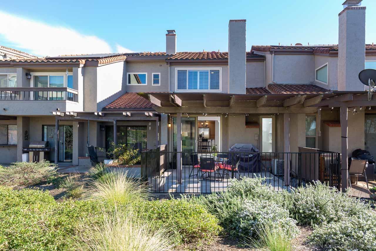 Detail Gallery Image 3 of 31 For 1230  Wren Gln, Escondido,  CA 92026 - 2 Beds | 2/1 Baths