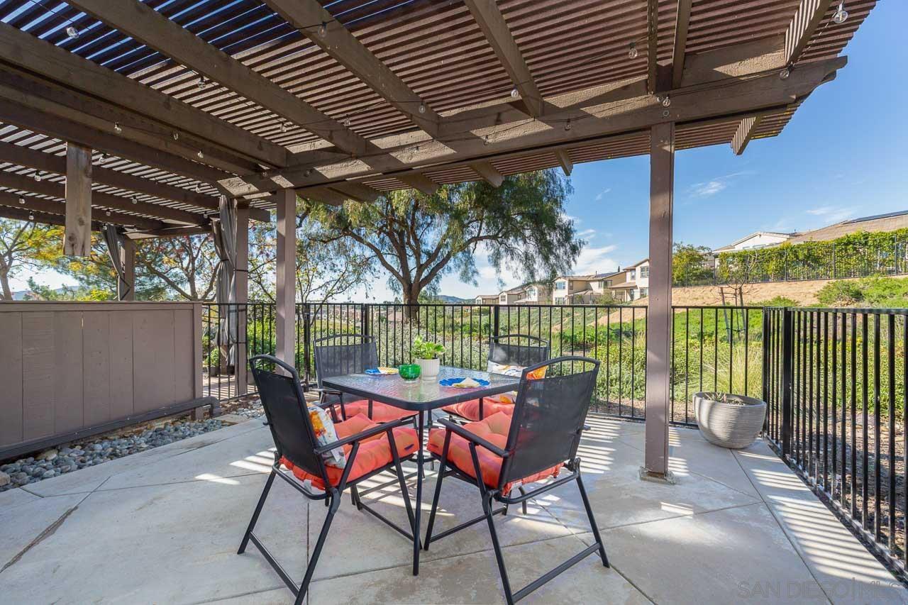 Detail Gallery Image 4 of 31 For 1230  Wren Gln, Escondido,  CA 92026 - 2 Beds | 2/1 Baths