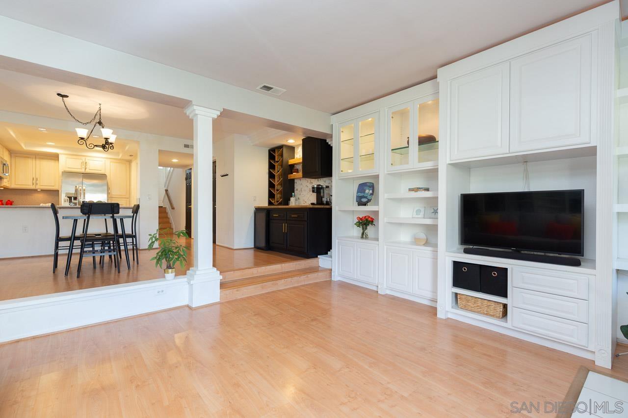 Detail Gallery Image 8 of 31 For 1230  Wren Gln, Escondido,  CA 92026 - 2 Beds | 2/1 Baths