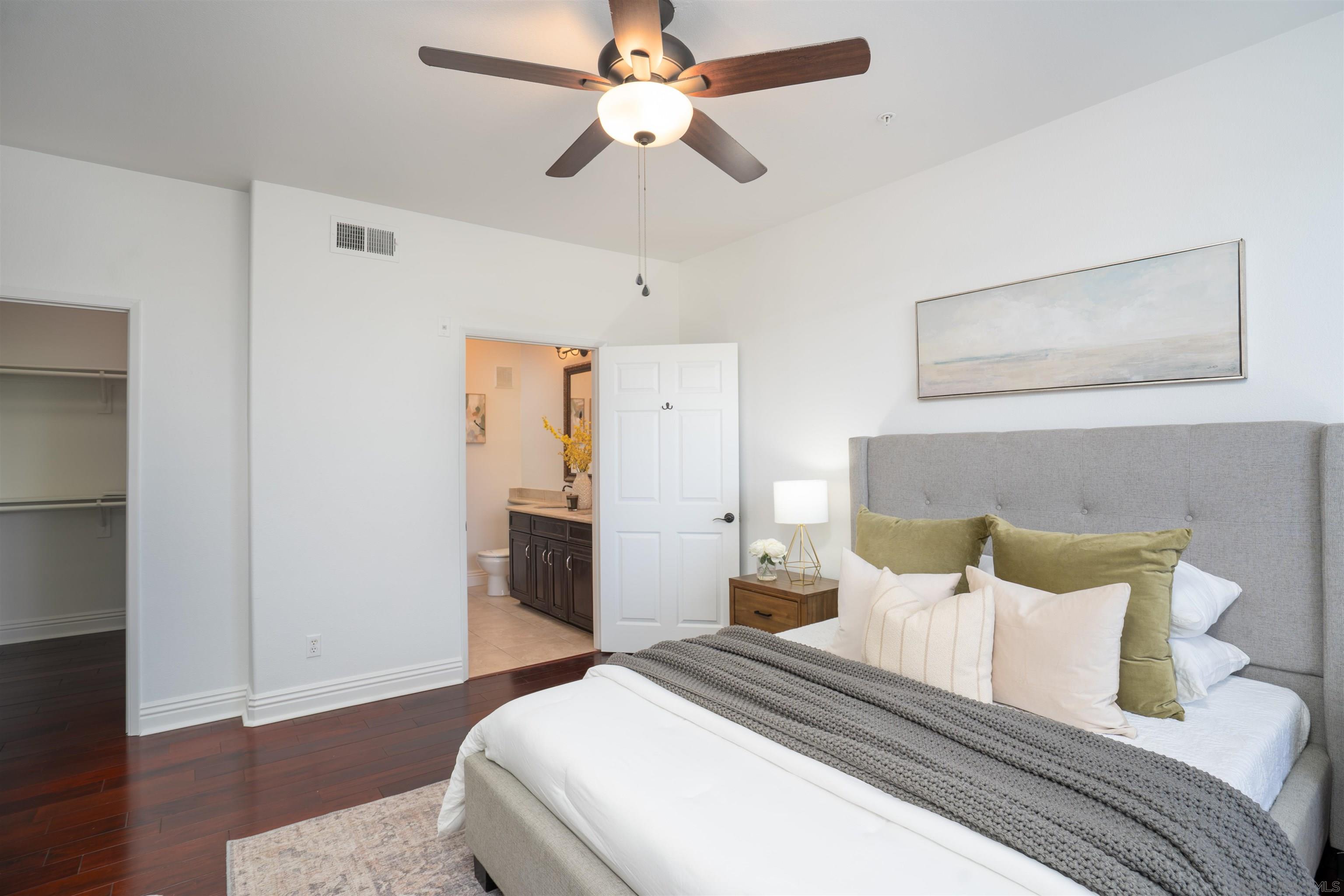 Detail Gallery Image 13 of 22 For 12376  Carmel Country Rd  #J107,  San Diego,  CA 92130 - 3 Beds | 2 Baths