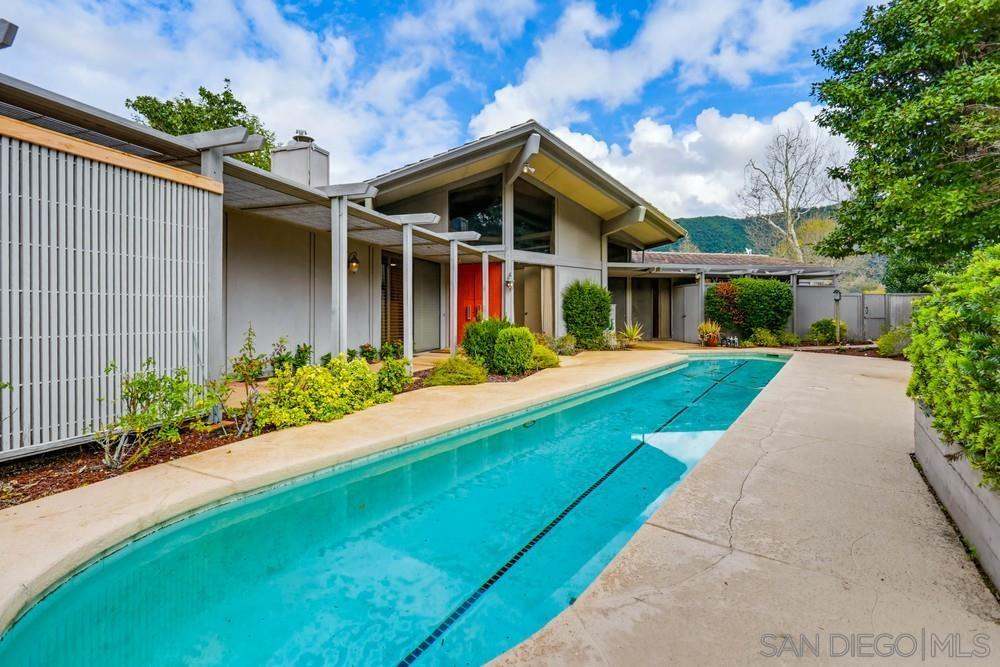 Detail Gallery Image 4 of 31 For 32166  Atosana, Pauma Valley,  CA 92061 - 3 Beds | 2 Baths