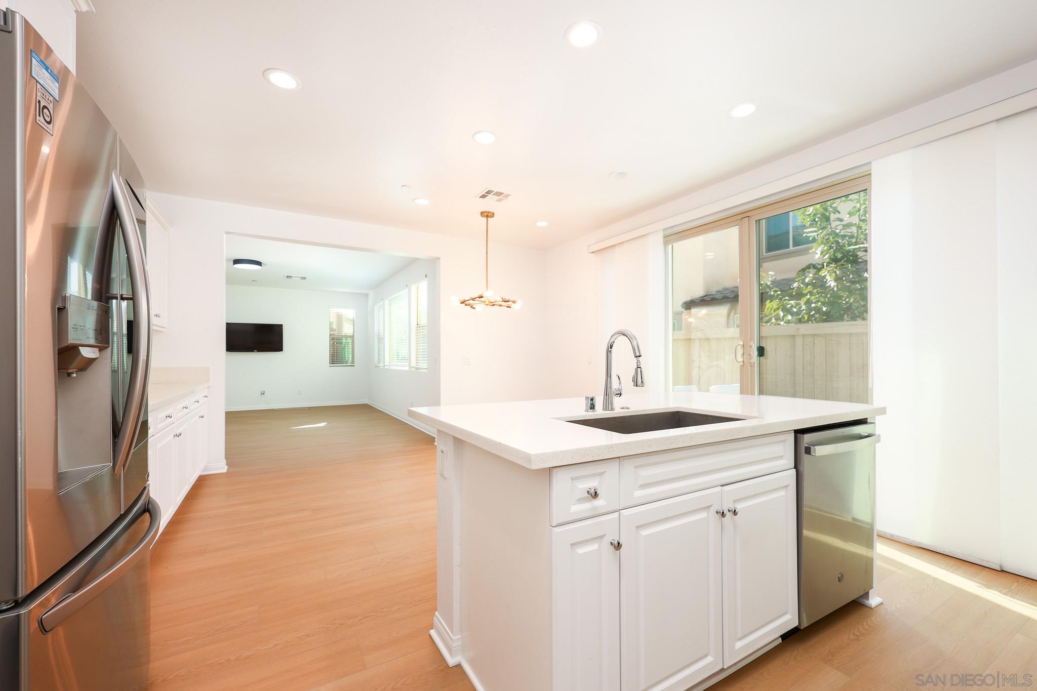 Detail Gallery Image 15 of 46 For 1022  18th St, San Diego,  CA 92154 - 4 Beds | 3 Baths