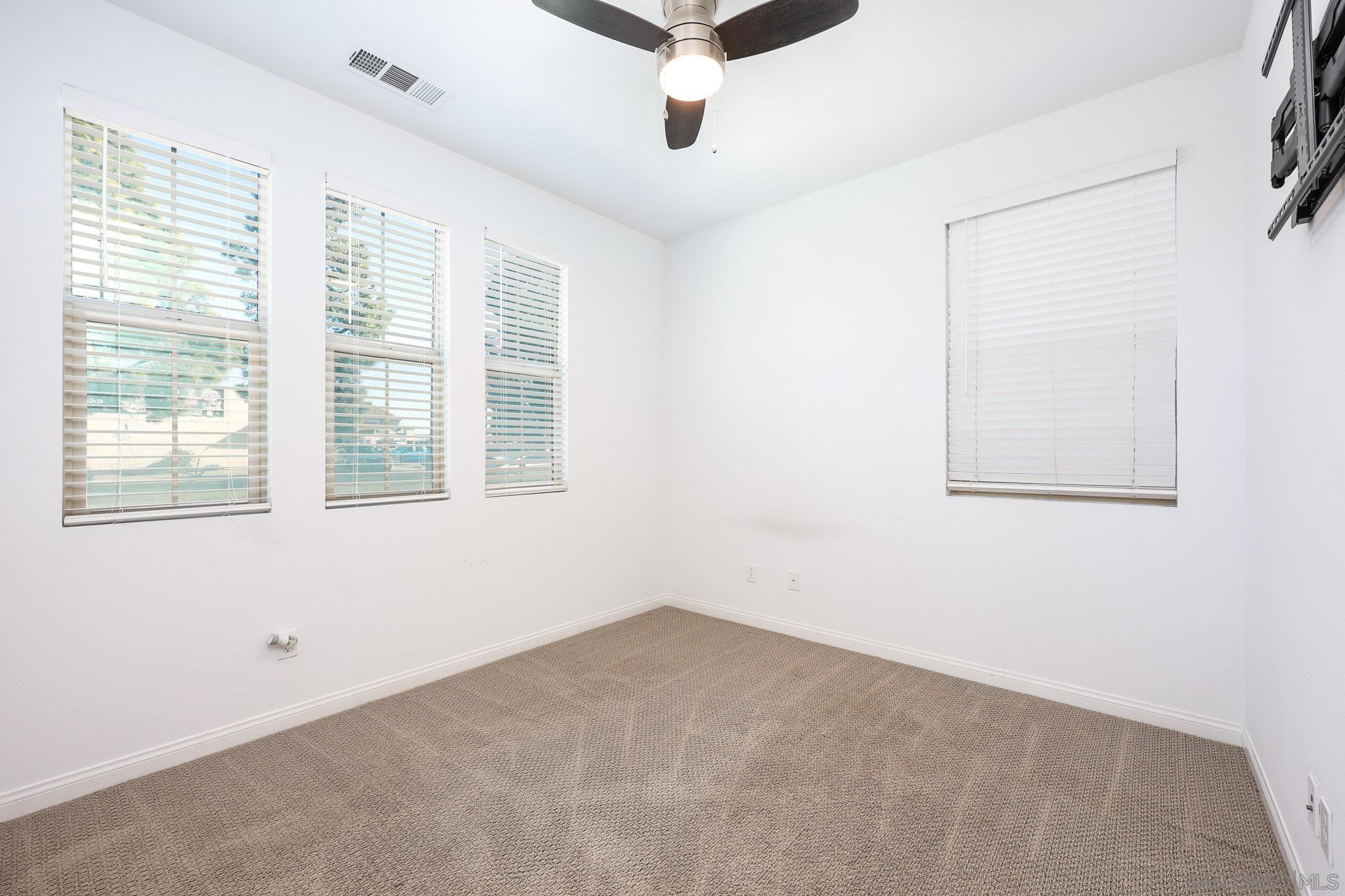 Detail Gallery Image 16 of 46 For 1022  18th St, San Diego,  CA 92154 - 4 Beds | 3 Baths