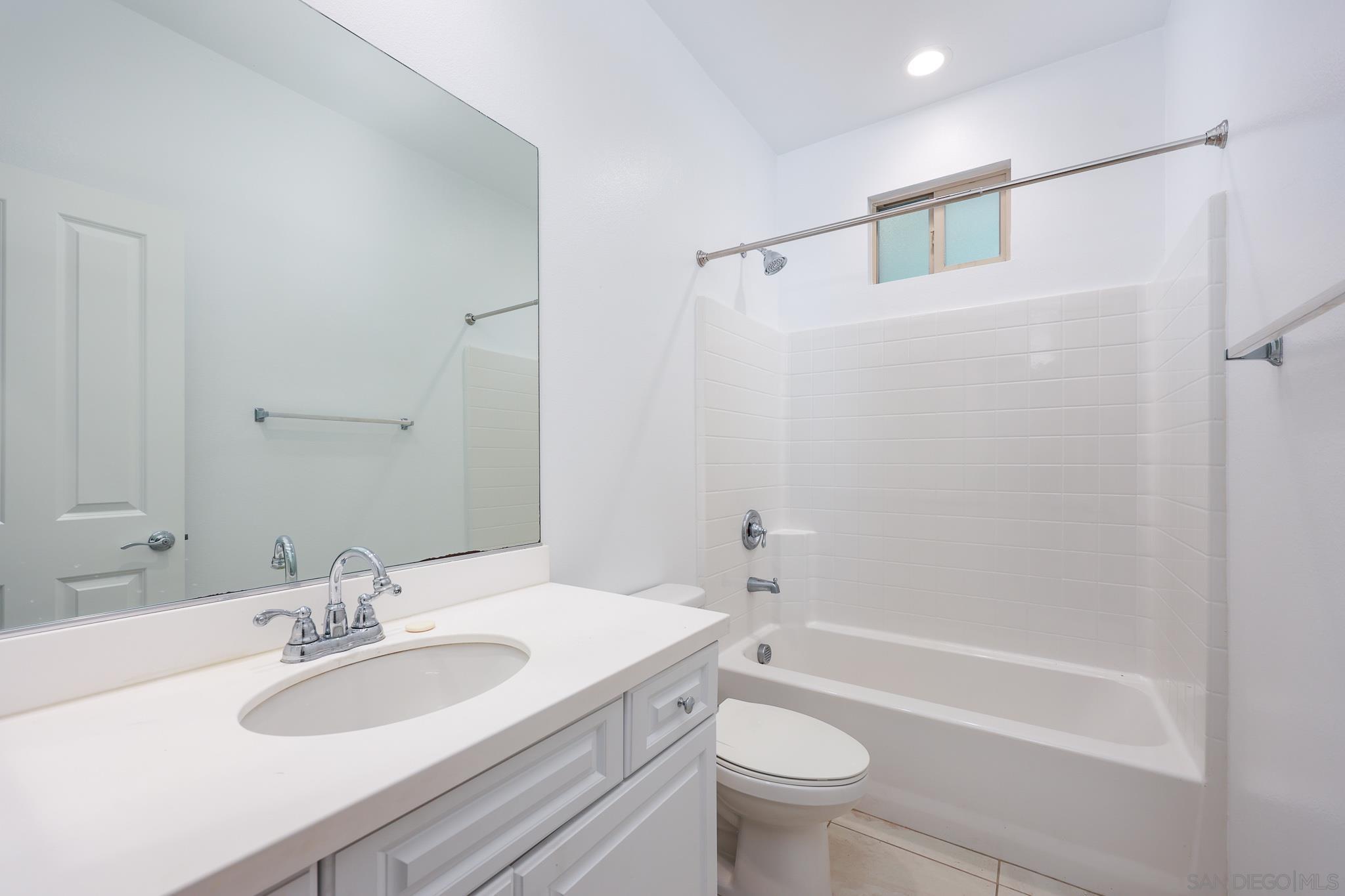 Detail Gallery Image 19 of 46 For 1022  18th St, San Diego,  CA 92154 - 4 Beds | 3 Baths