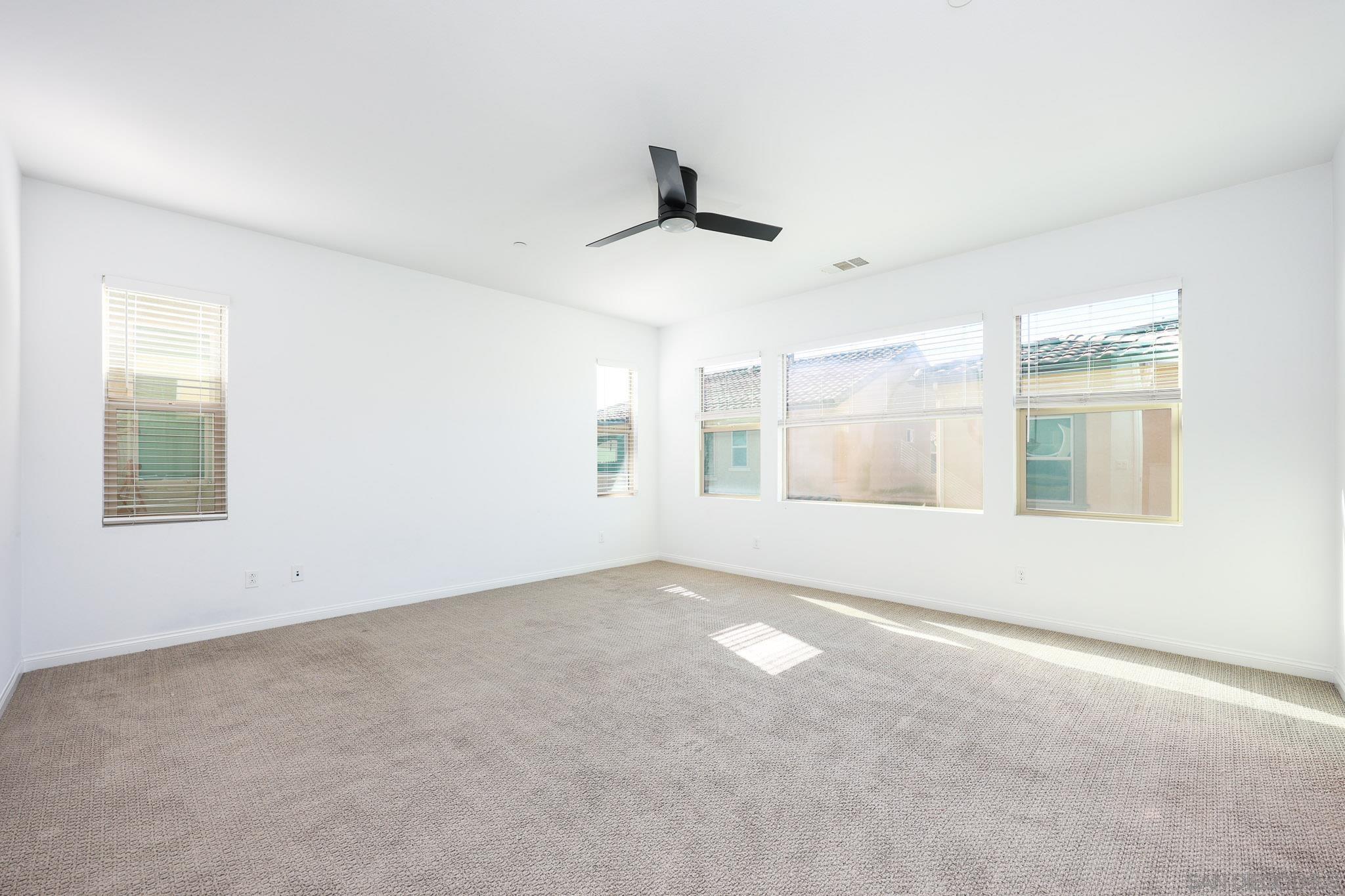 Detail Gallery Image 23 of 46 For 1022  18th St, San Diego,  CA 92154 - 4 Beds | 3 Baths