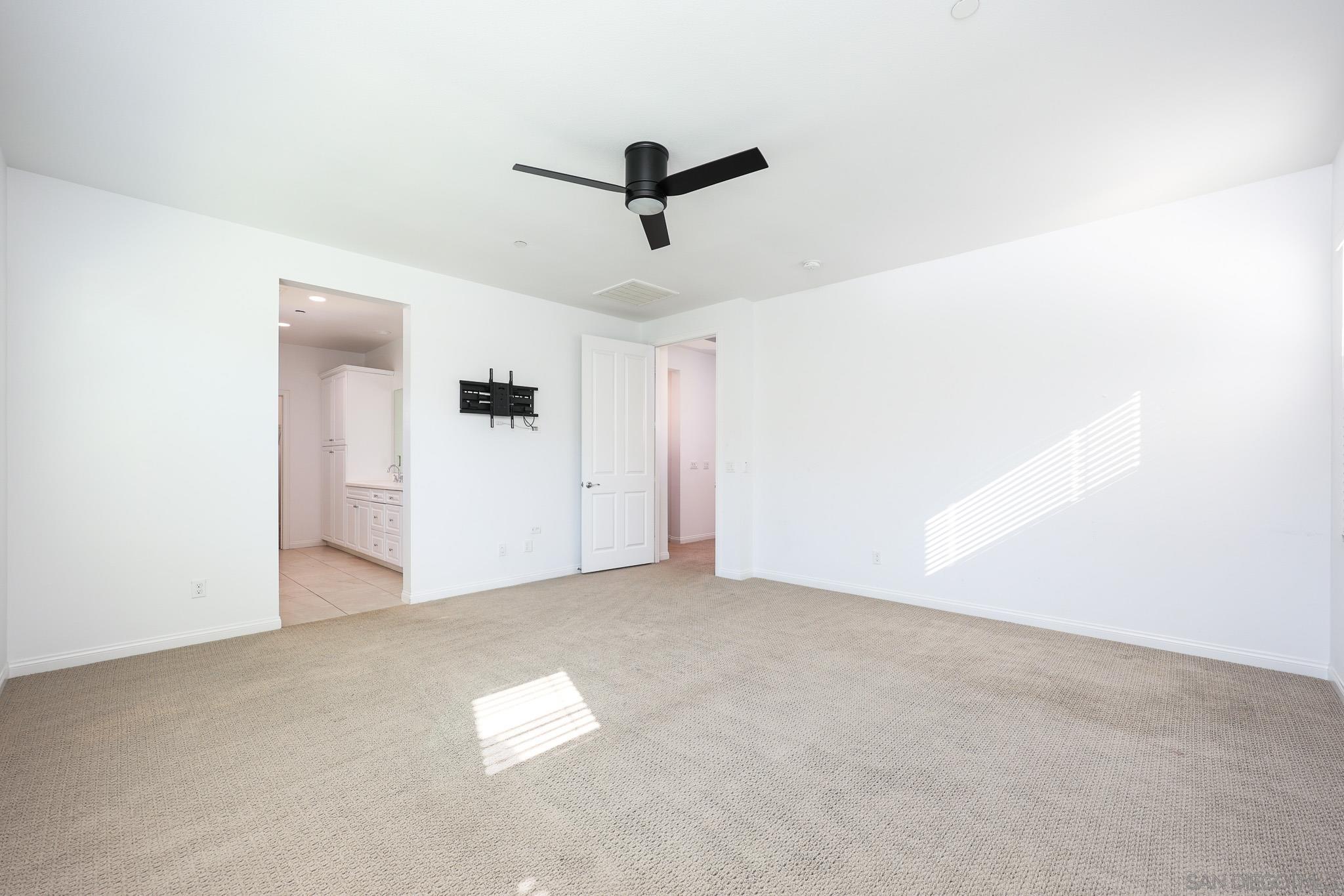 Detail Gallery Image 25 of 46 For 1022  18th St, San Diego,  CA 92154 - 4 Beds | 3 Baths