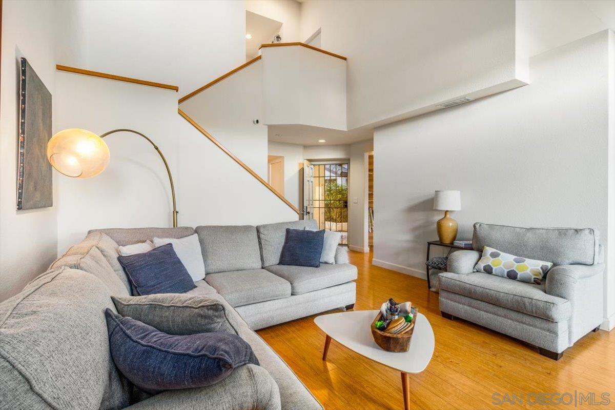 Detail Gallery Image 11 of 72 For 6339  Caminito Del Pastel, San Diego,  CA 92111 - 2 Beds | 2/1 Baths