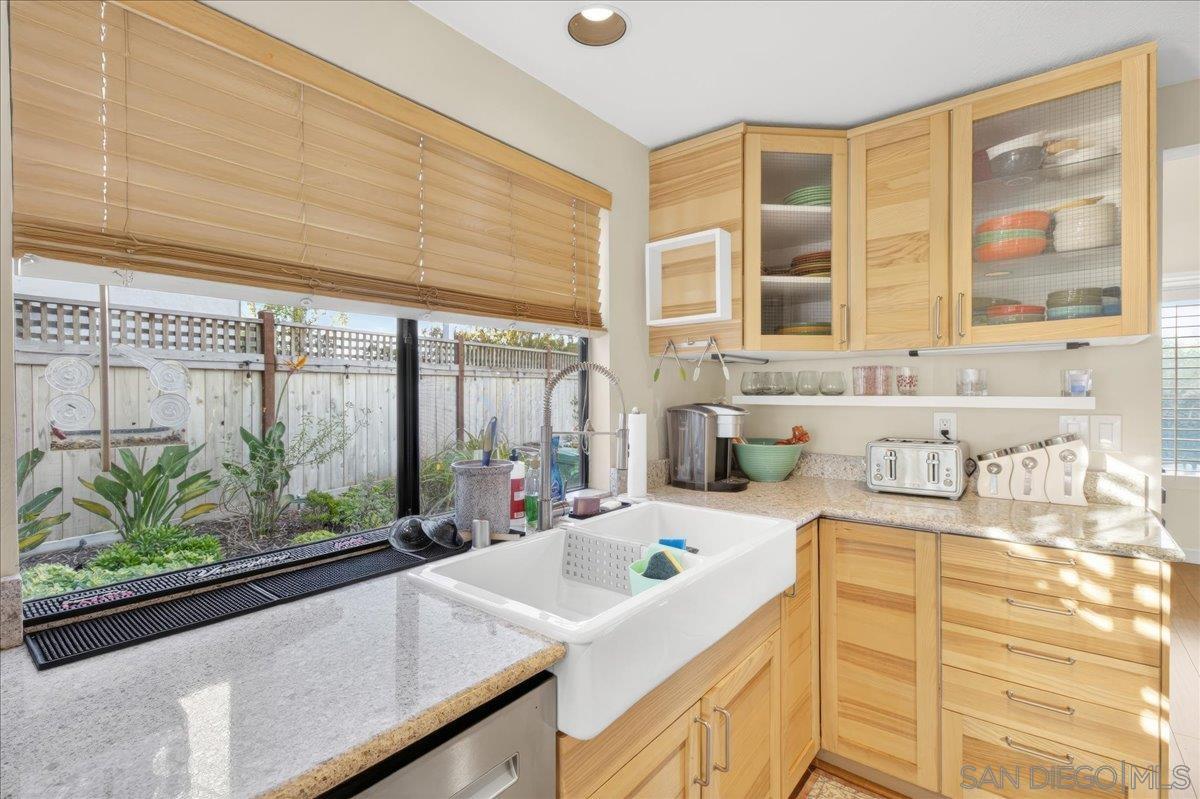 Detail Gallery Image 20 of 72 For 6339  Caminito Del Pastel, San Diego,  CA 92111 - 2 Beds | 2/1 Baths