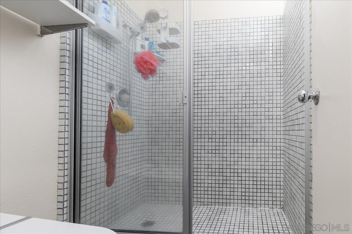 Detail Gallery Image 40 of 72 For 6339  Caminito Del Pastel, San Diego,  CA 92111 - 2 Beds | 2/1 Baths