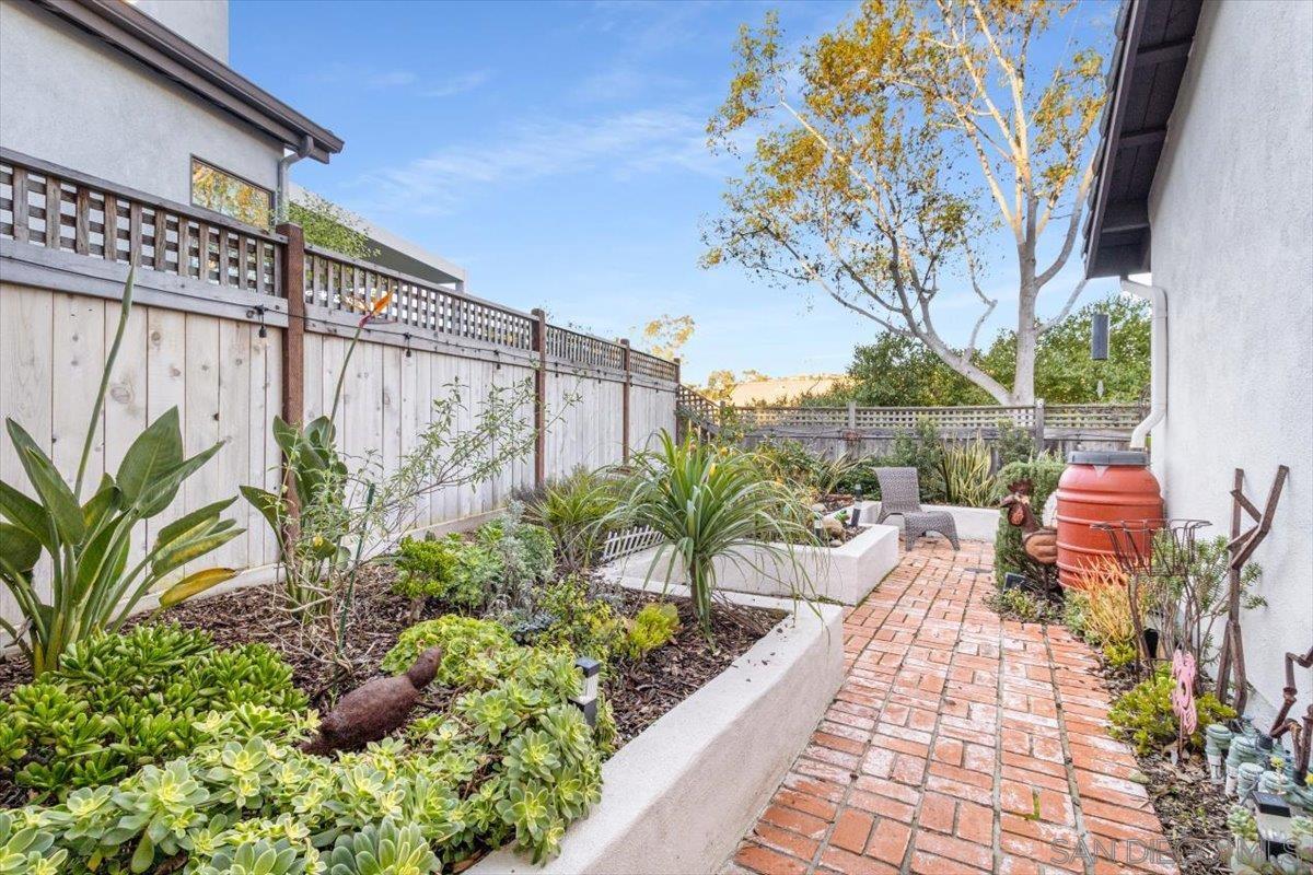 Detail Gallery Image 55 of 72 For 6339  Caminito Del Pastel, San Diego,  CA 92111 - 2 Beds | 2/1 Baths