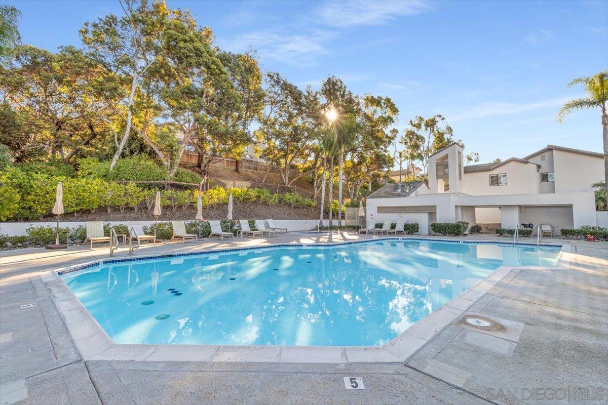 Detail Gallery Image 60 of 72 For 6339  Caminito Del Pastel, San Diego,  CA 92111 - 2 Beds | 2/1 Baths