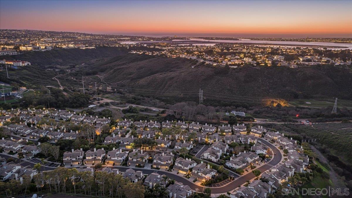 Detail Gallery Image 71 of 72 For 6339  Caminito Del Pastel, San Diego,  CA 92111 - 2 Beds | 2/1 Baths