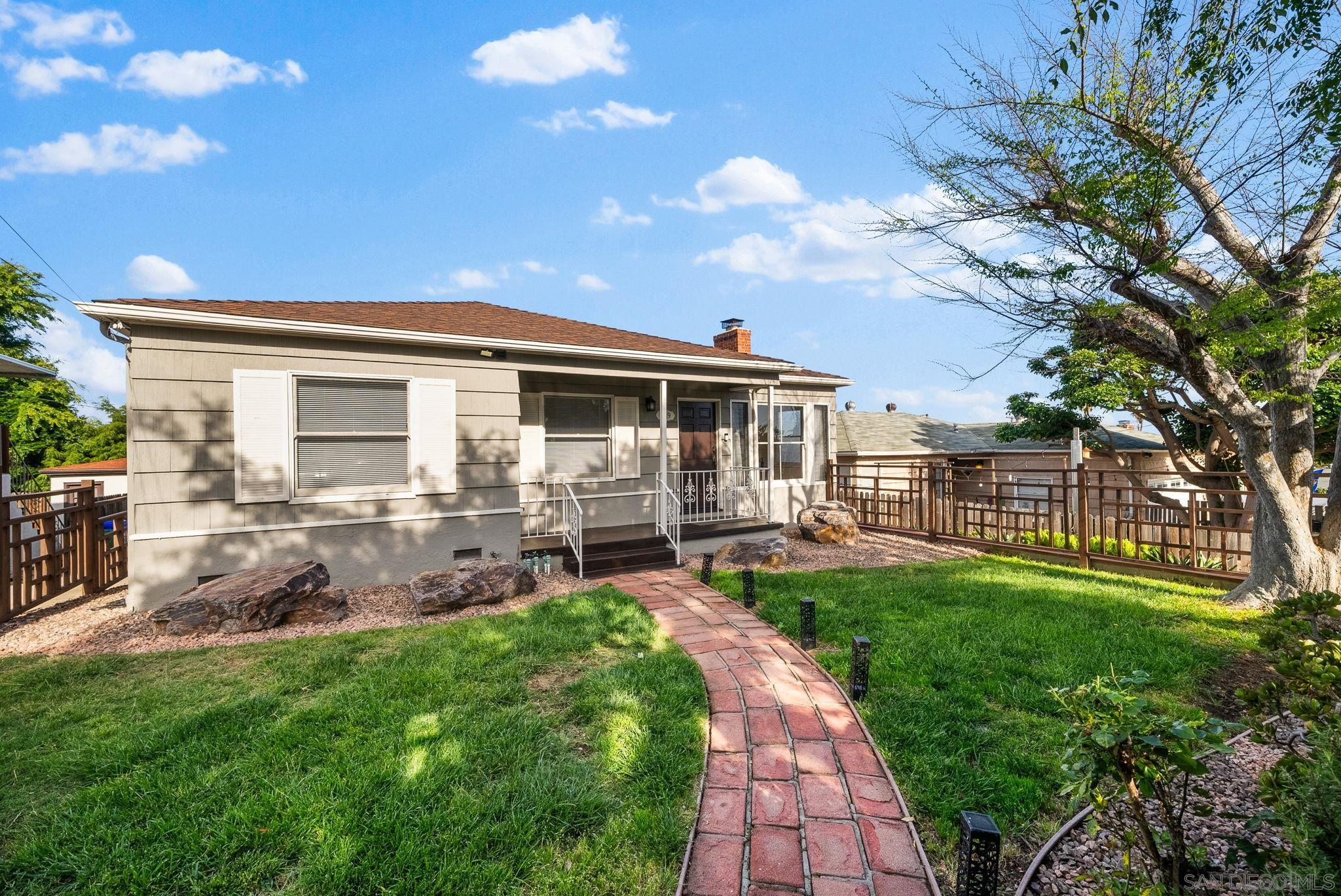 Front Image Thumbnail for SD2601190