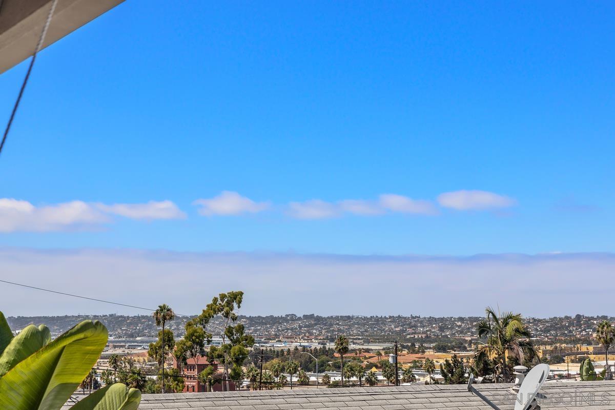 Detail Gallery Image 2 of 29 For 3715  Columbia St, San Diego,  CA 92103 - 3 Beds | 2/1 Baths