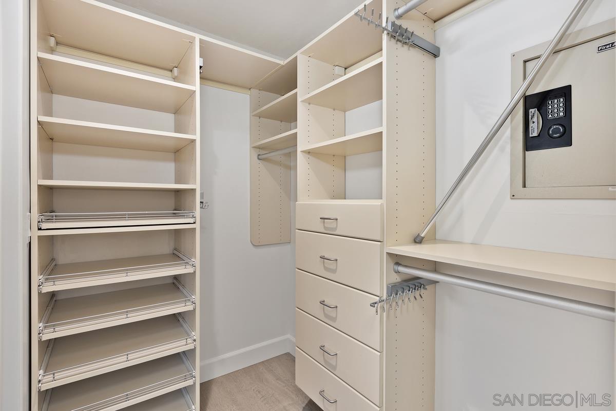 Detail Gallery Image 16 of 29 For 3715  Columbia St, San Diego,  CA 92103 - 3 Beds | 2/1 Baths