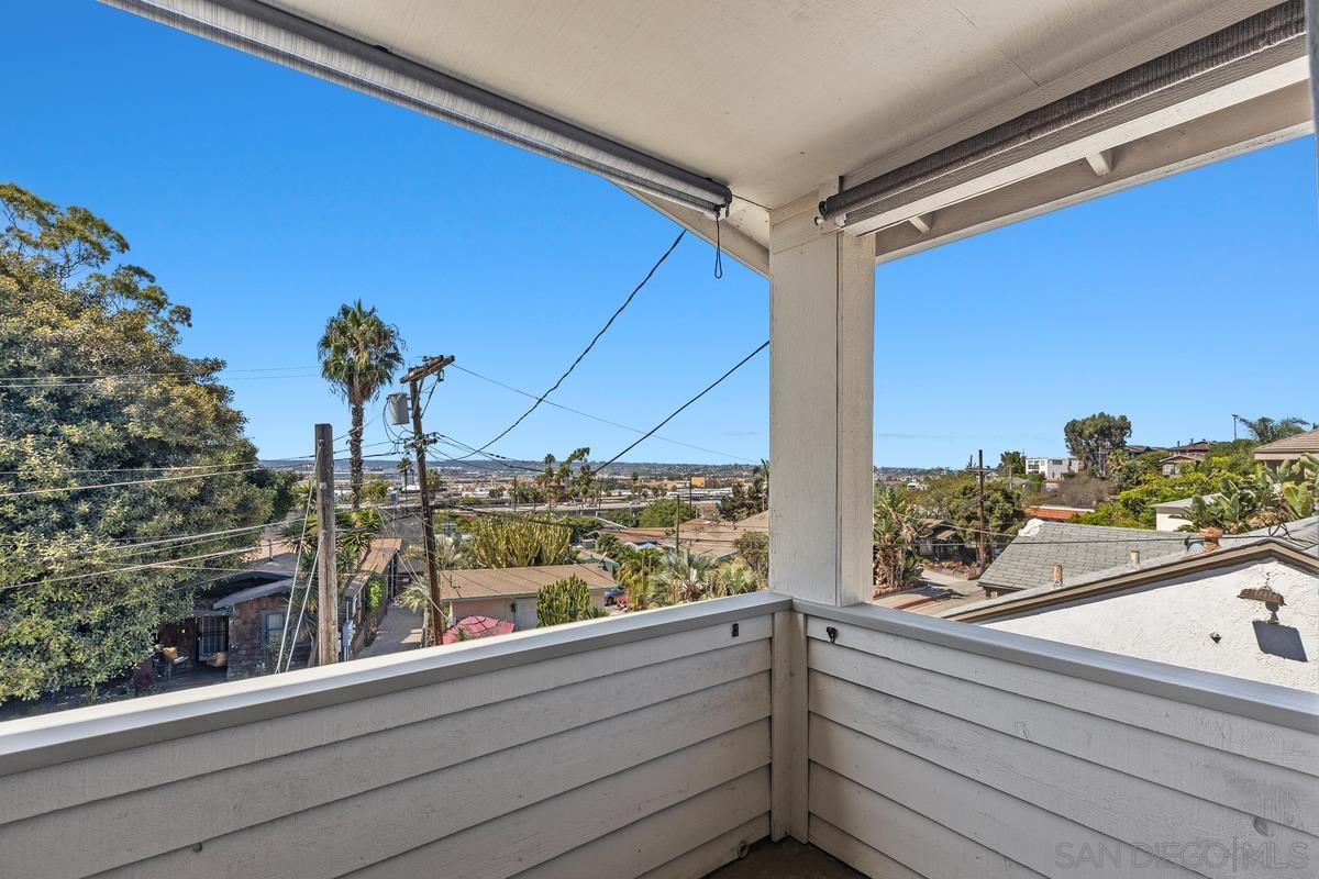 Detail Gallery Image 17 of 29 For 3715  Columbia St, San Diego,  CA 92103 - 3 Beds | 2/1 Baths