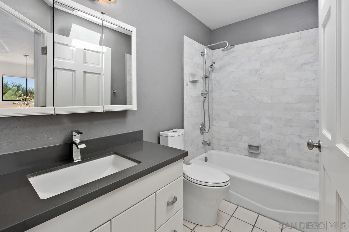 Detail Gallery Image 23 of 29 For 3715  Columbia St, San Diego,  CA 92103 - 3 Beds | 2/1 Baths