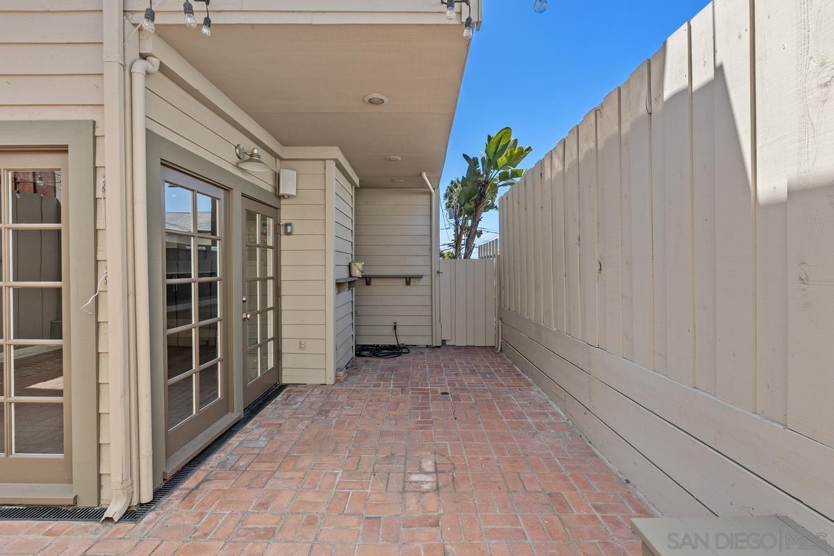 Detail Gallery Image 26 of 29 For 3715  Columbia St, San Diego,  CA 92103 - 3 Beds | 2/1 Baths