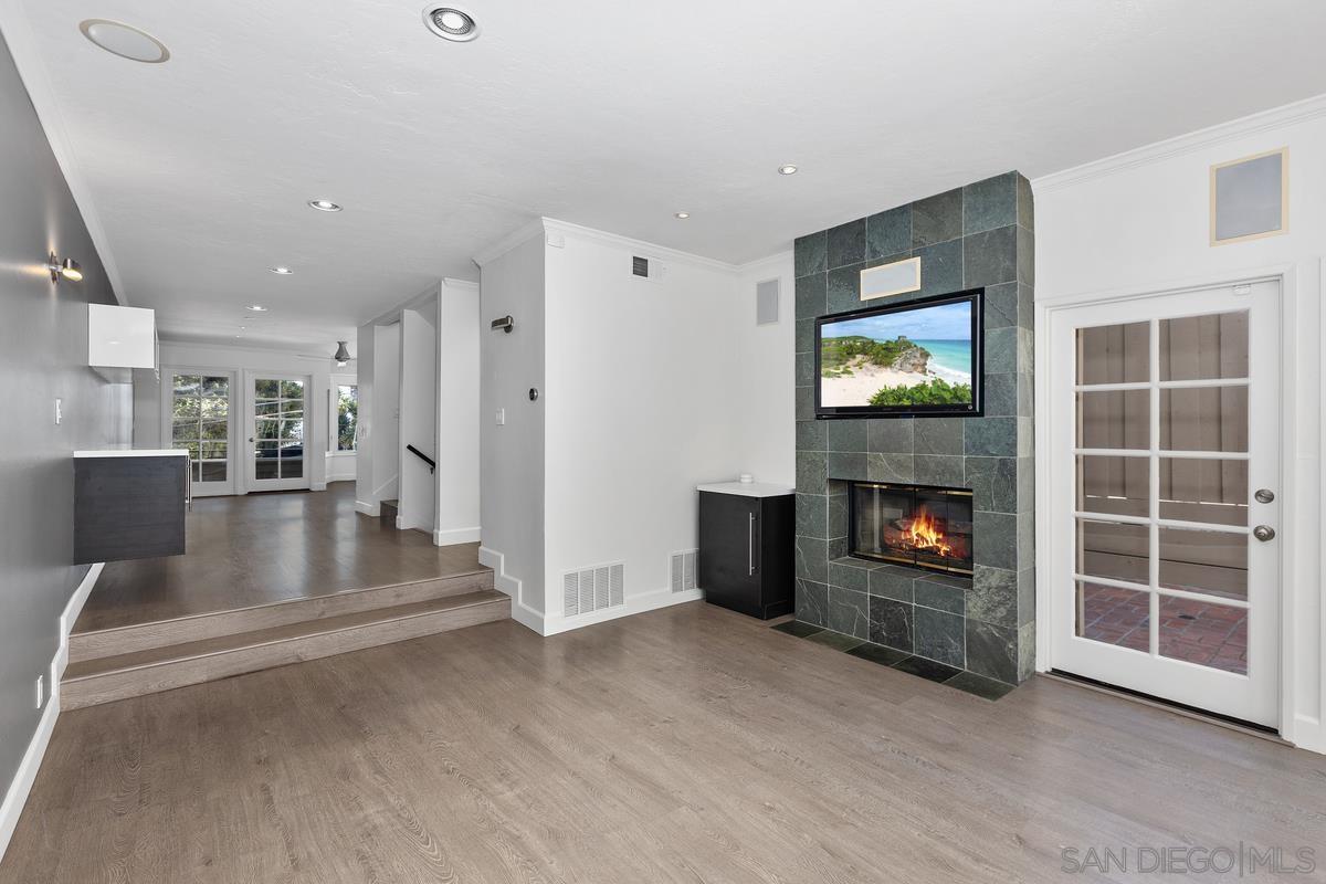 Detail Gallery Image 4 of 29 For 3715  Columbia St, San Diego,  CA 92103 - 3 Beds | 2/1 Baths