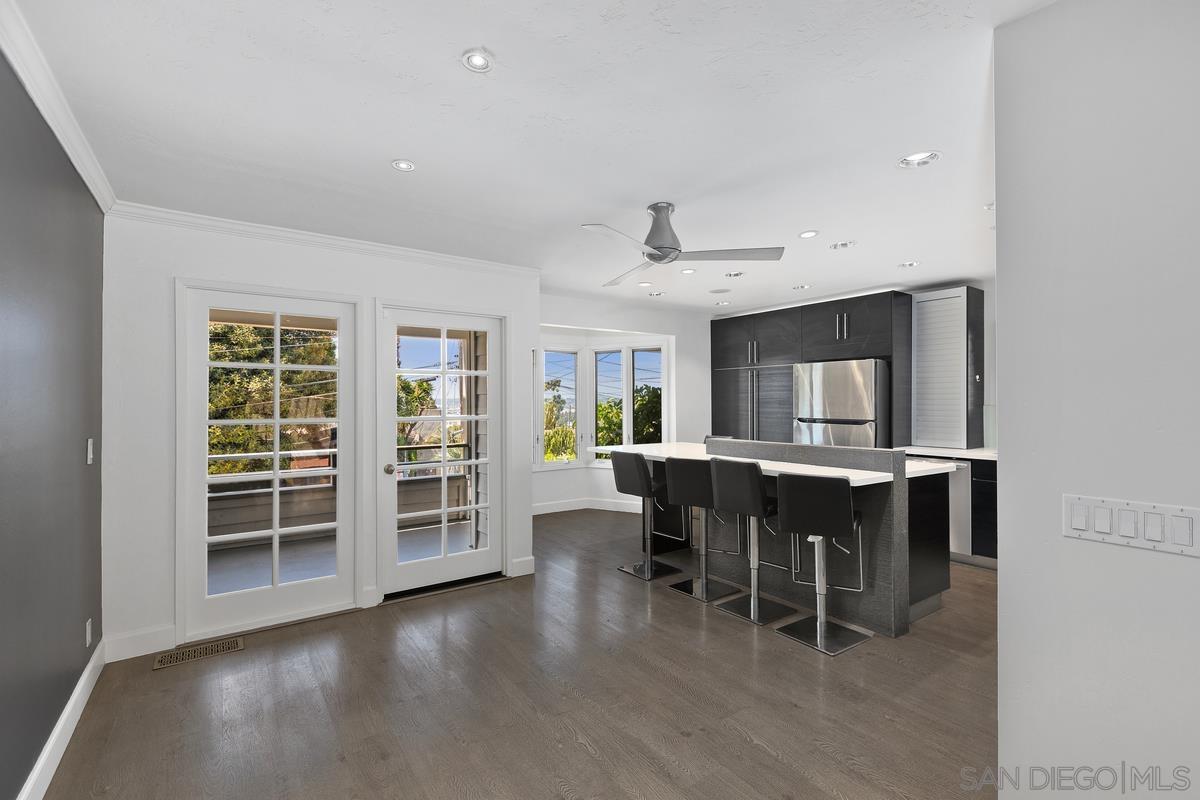 Detail Gallery Image 5 of 29 For 3715  Columbia St, San Diego,  CA 92103 - 3 Beds | 2/1 Baths