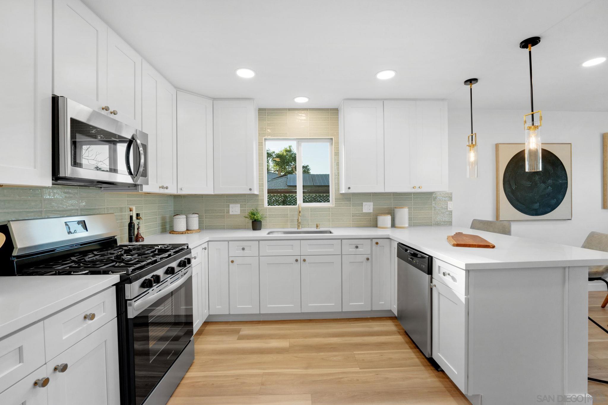 Detail Gallery Image 10 of 30 For 4509  Manitou Way, San Diego,  CA 92117 - 3 Beds | 2 Baths