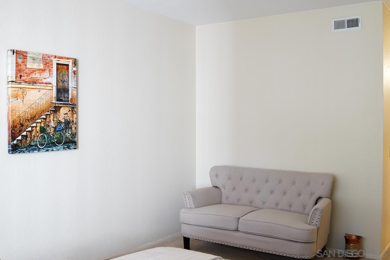 Detail Gallery Image 11 of 33 For 4095  Rosenda Court  249, San Diego,  CA 92122 - 2 Beds | 2 Baths