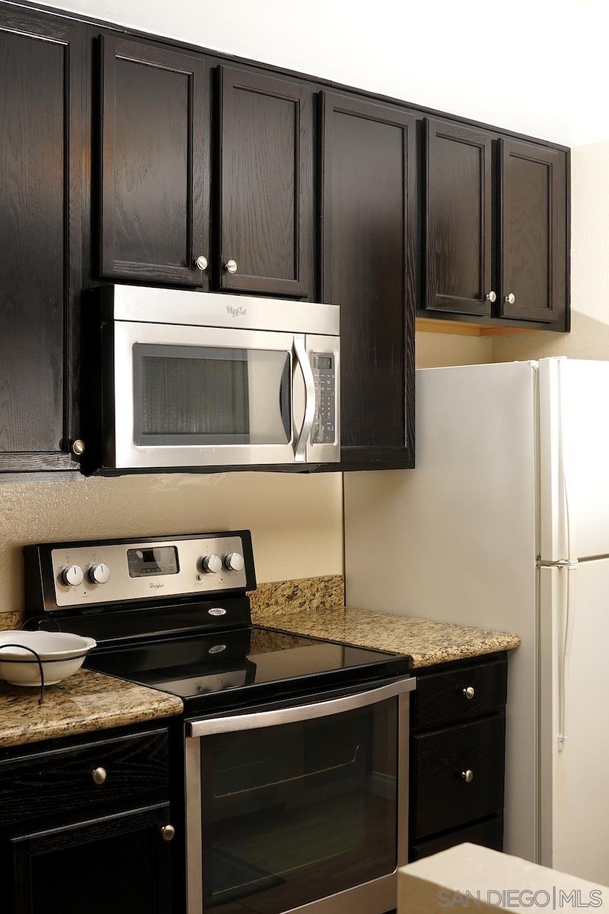 Detail Gallery Image 27 of 33 For 4095  Rosenda Court  249, San Diego,  CA 92122 - 2 Beds | 2 Baths