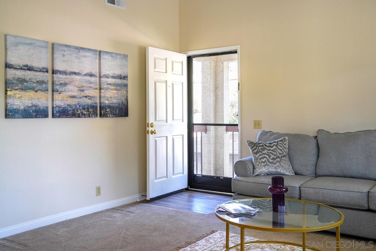 Detail Gallery Image 6 of 33 For 4095  Rosenda Court  249, San Diego,  CA 92122 - 2 Beds | 2 Baths