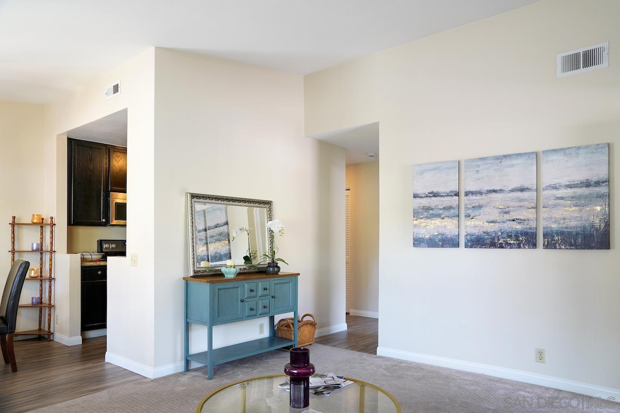 Detail Gallery Image 7 of 33 For 4095  Rosenda Court  249, San Diego,  CA 92122 - 2 Beds | 2 Baths