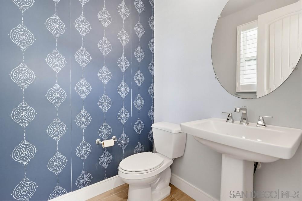 Detail Gallery Image 15 of 43 For 6798  Kenmar Way, San Diego,  CA 92130 - 5 Beds | 4/1 Baths