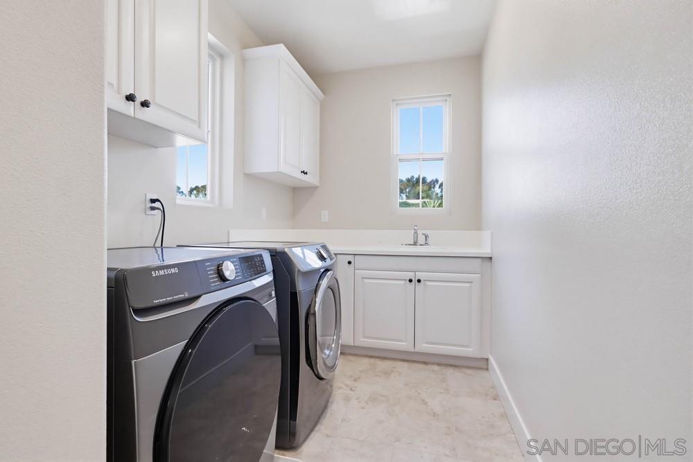 Detail Gallery Image 25 of 43 For 6798  Kenmar Way, San Diego,  CA 92130 - 5 Beds | 4/1 Baths