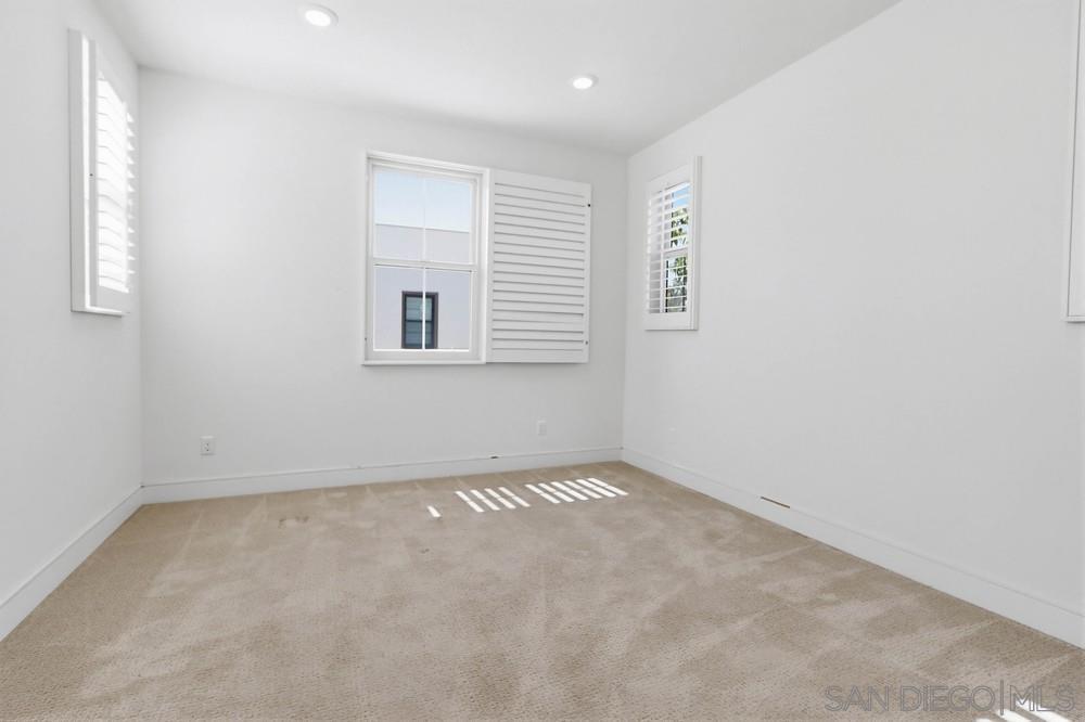 Detail Gallery Image 27 of 43 For 6798  Kenmar Way, San Diego,  CA 92130 - 5 Beds | 4/1 Baths