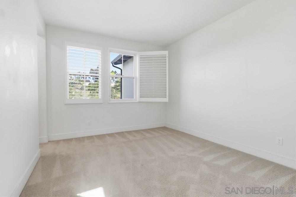 Detail Gallery Image 28 of 43 For 6798  Kenmar Way, San Diego,  CA 92130 - 5 Beds | 4/1 Baths