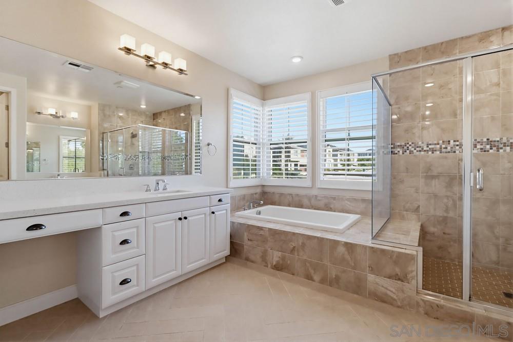 Detail Gallery Image 35 of 43 For 6798  Kenmar Way, San Diego,  CA 92130 - 5 Beds | 4/1 Baths