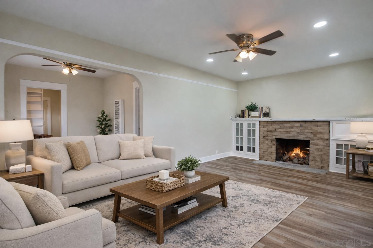 Detail Gallery Image 2 of 23 For 4334  41st, San Diego,  CA 92105 - 2 Beds | 1 Baths