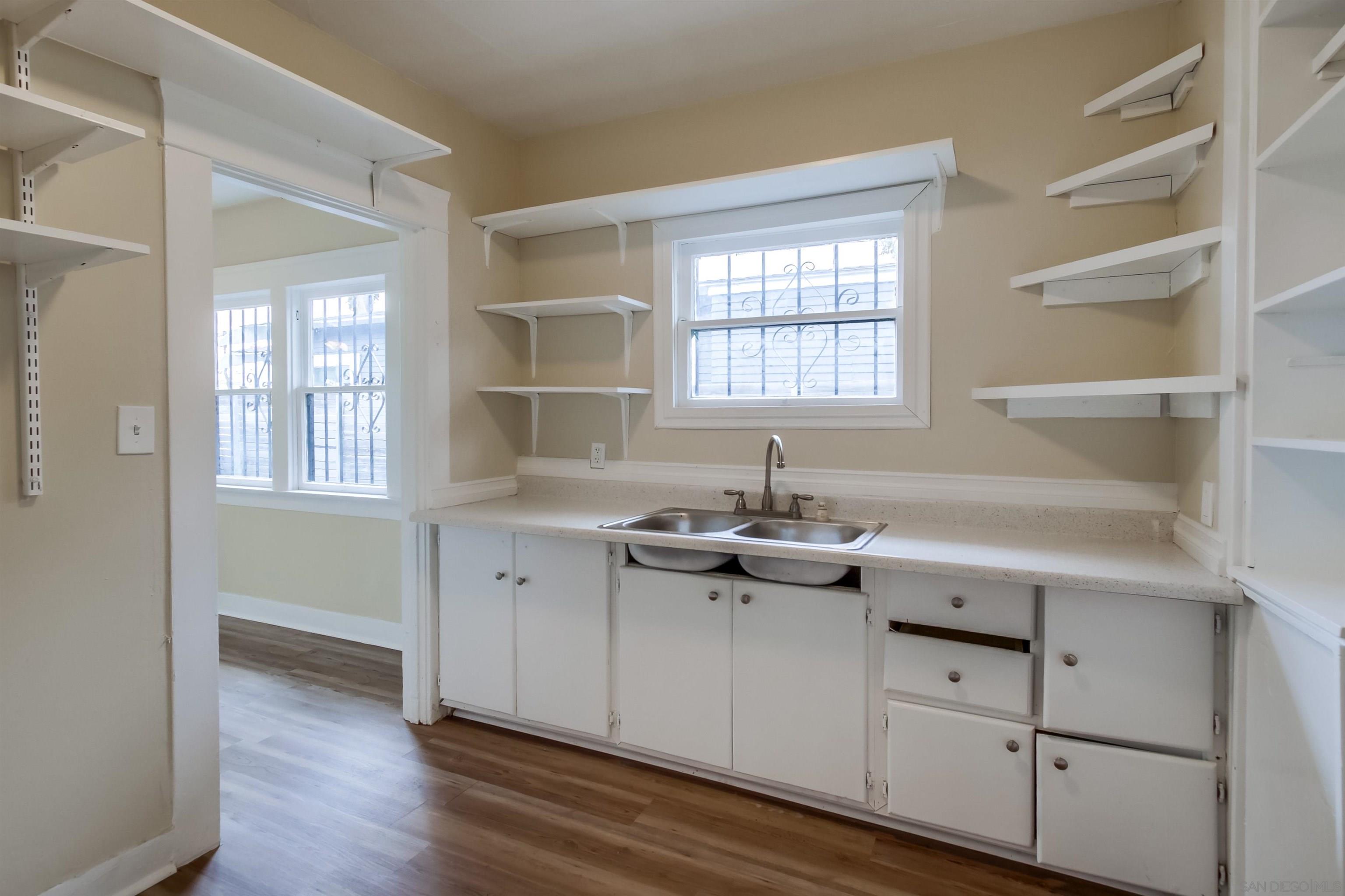 Detail Gallery Image 11 of 23 For 4334  41st, San Diego,  CA 92105 - 2 Beds | 1 Baths