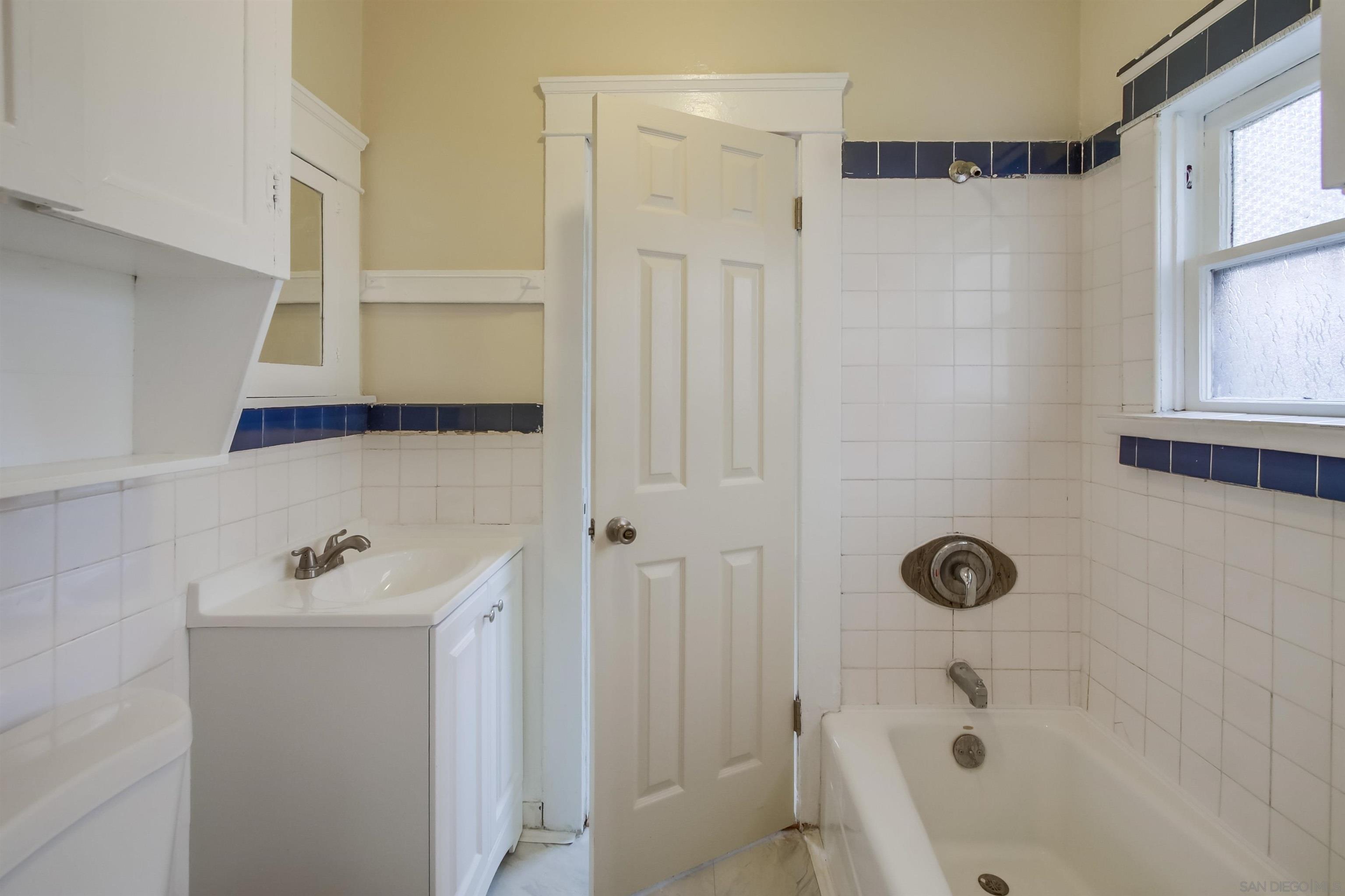 Detail Gallery Image 17 of 23 For 4334  41st, San Diego,  CA 92105 - 2 Beds | 1 Baths