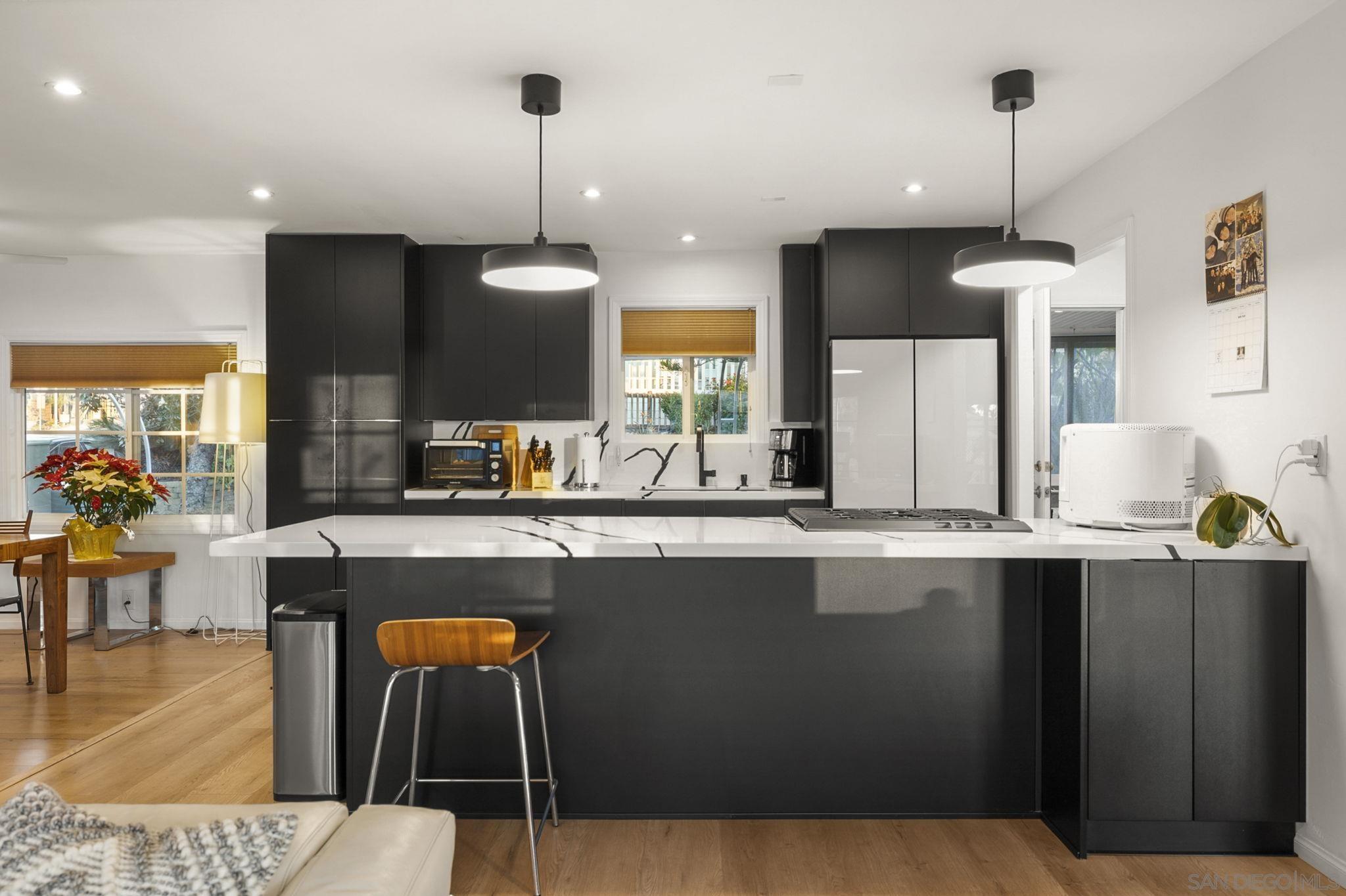 Detail Gallery Image 4 of 49 For 7023  San Carlos St  #75,  Carlsbad,  CA 92011 - 2 Beds | 2 Baths