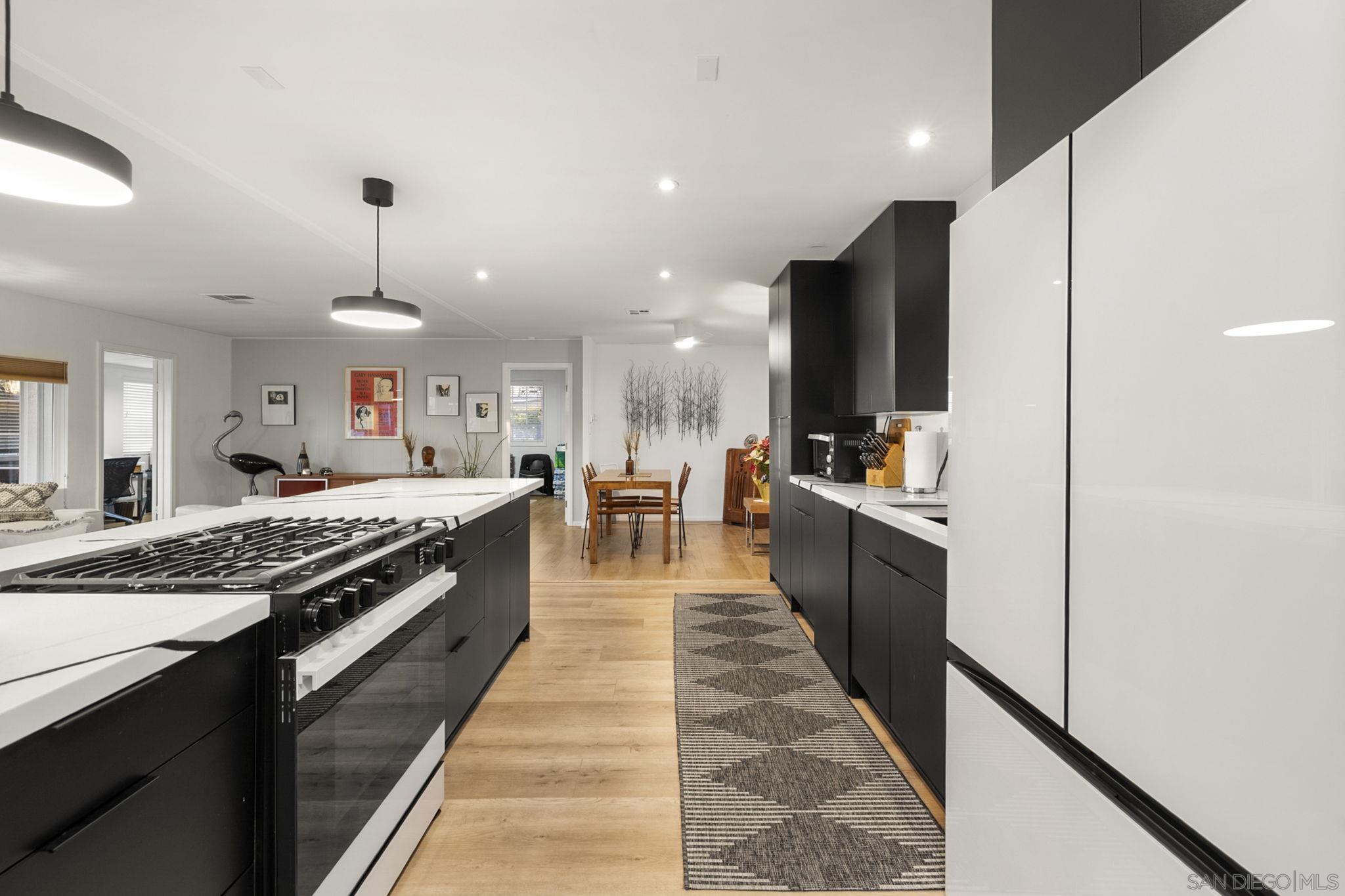 Detail Gallery Image 5 of 49 For 7023  San Carlos St  #75,  Carlsbad,  CA 92011 - 2 Beds | 2 Baths