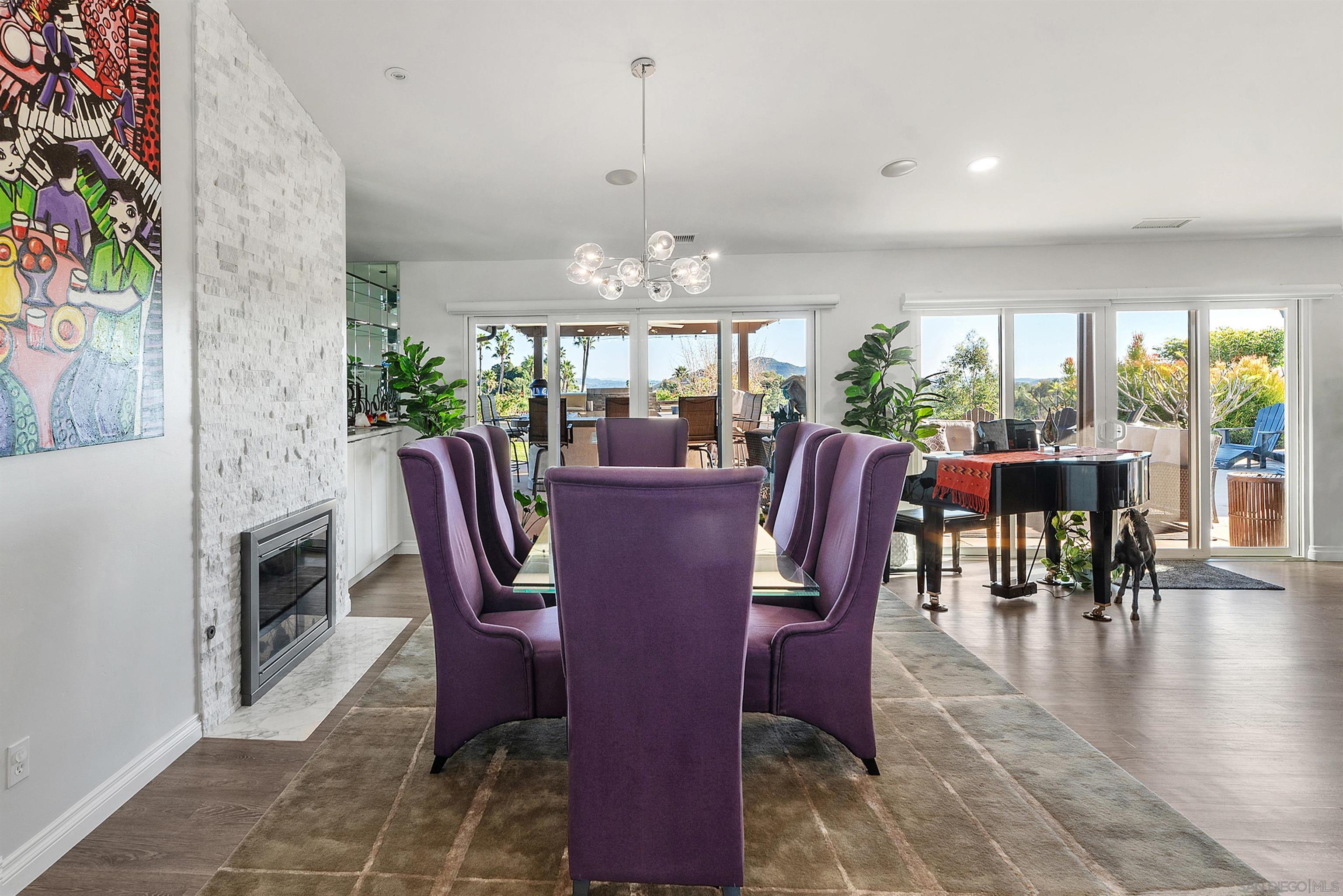 Detail Gallery Image 17 of 59 For 1427  Buckskin Dr, Escondido,  CA 92029 - 5 Beds | 2/1 Baths